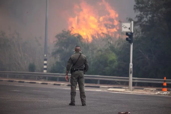 Israel declara emergencia nacional por incendios cerca de Jerusalén