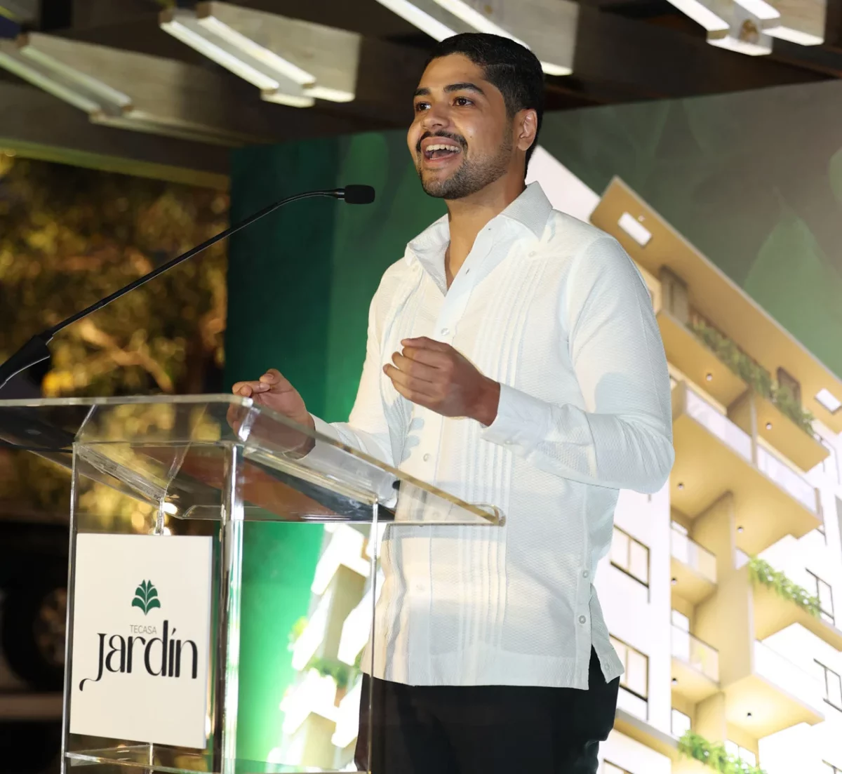 Lic. Enmanuel Cabrera (1)