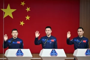 China envía el jueves una nueva misión a su estación espacial