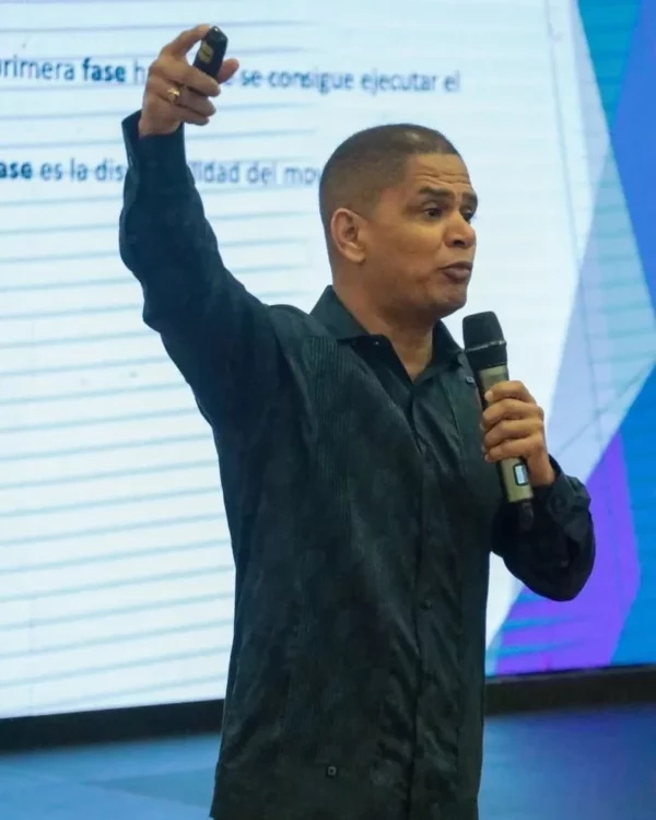 Manuel Morel, docente del INEFI