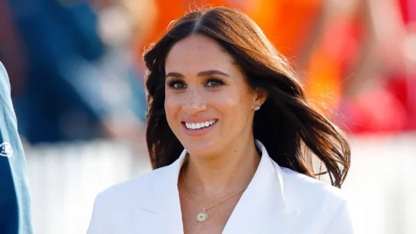 Meghan Markle comparte adorables fotografías de Archie y Lilibet