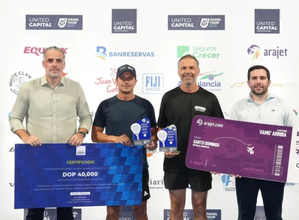 Oscar Saladin, José Peralta, Arturo Valerio y Miguel Iglesias, los nuevos campeones.