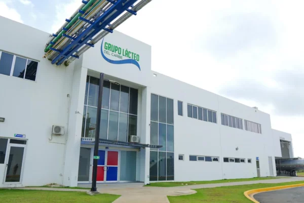 Dos Pinos es una empresa de alimentos líder en la industria láctea de Centroamérica y el Caribe.