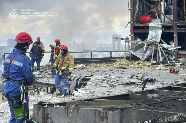 Kremlin mantiene postura de no alto al fuego hasta tanto se responda inquietudes de Rusia