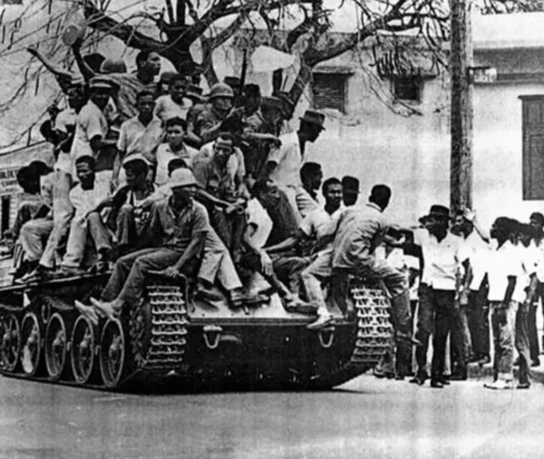 la revolución de abril de 1965 sigue siendo recordada como gesta que inspira a los demócratas del presente.