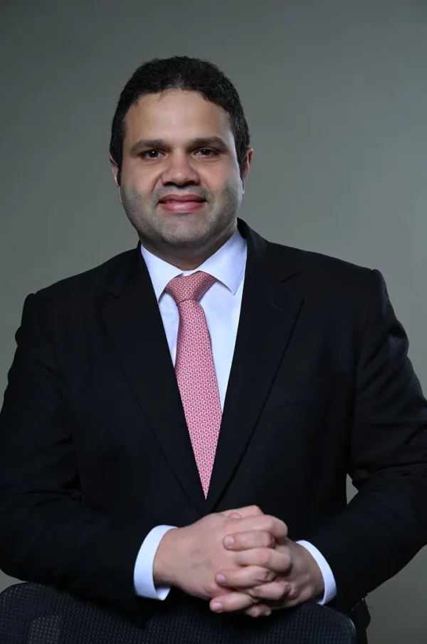 Richard Medina, coordinador de la carrera de Economía de Intec. Fuente externa