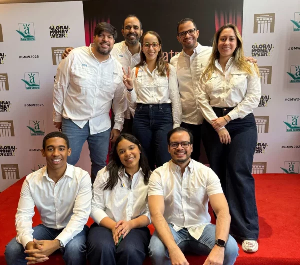 Durante dos días, empleados de Visa en el país participaron como voluntarios narrando las aventuras de los populares superhéroes.