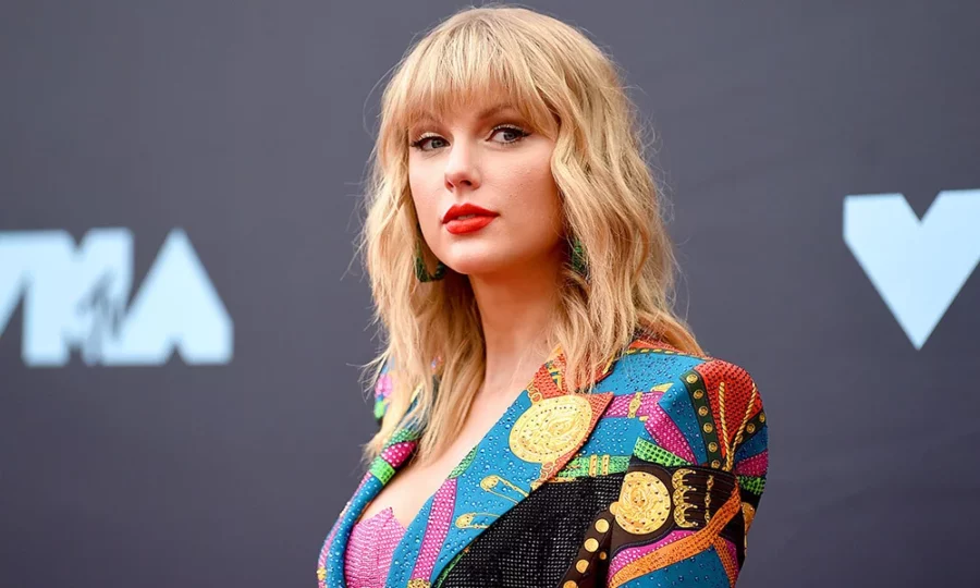 Taylor-Swift-GettyImages-1170383972 Taylor-Swift-GettyImages-1170383972
