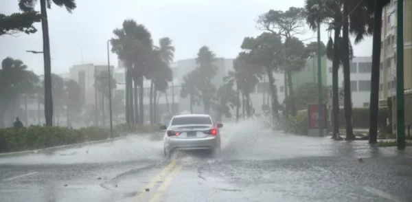 Meteorología prevé fuertes aguaceros con tormentas eléctricas y mantiene alertas por vaguada