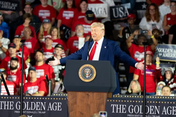 Trump asegura que no busca perjudicar a China con los aranceles