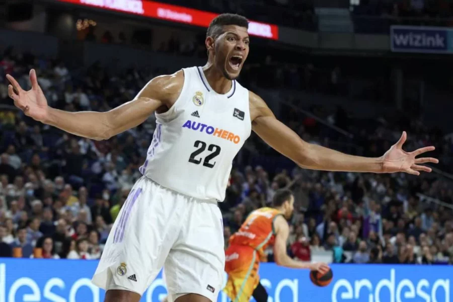 Walter Tavares Walter Tavares