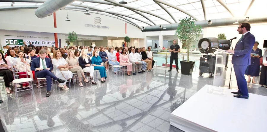 CEF.- Santo Domingo inicia programa académico «Liderazgo Femenino en la Administración Pública». CEF.- Santo Domingo inicia programa académico «Liderazgo Femenino en la Administración Pública».