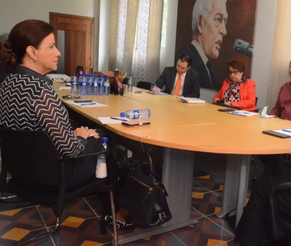 Una comisión del PLD se reunió con los presidenciables del PLD para escuchar inquietudes. En foto, el encuentro con Margarita Cedeño.