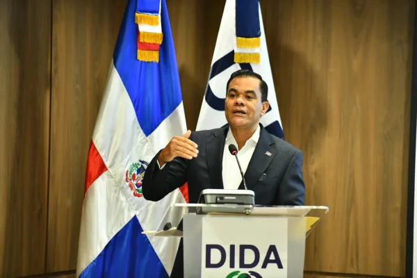 Elías Báez director de la DIDA
