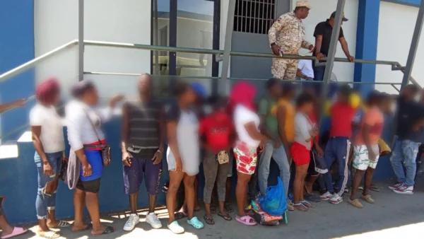 1,096 haitianos fueron detenidos en condición irregular
