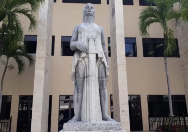 Edificio viejo del Poder Judicial