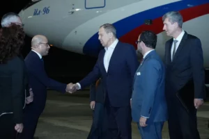 Serguéi Lavrov llegó anoche a República Dominicana, y fue recibido por representantes del Ministerio de Exteriores. Fuente externa