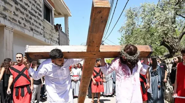 De instrumento de tortura a signo de fe: cómo la cruz se convirtió en el símbolo del cristianismo