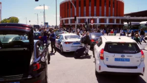 El tránsito se ha visto paralizado en varias ciudades de España debido al apagón. Fuente externa