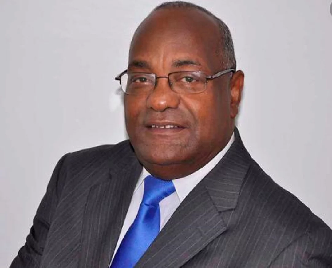 candido-mercedes-sociologo 1