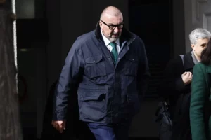 Secretaria de Pronalab confirma haber entregado 20 mil dólares a hermano de Koldo en República Dominicana