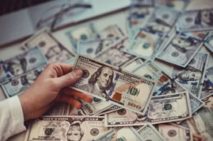 Precio del dólar de este martes 29 de abril