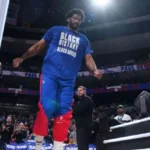 Embiid no jugará el segundo partido contra los Knicks debido a lesiones en el tobillo y la cadera