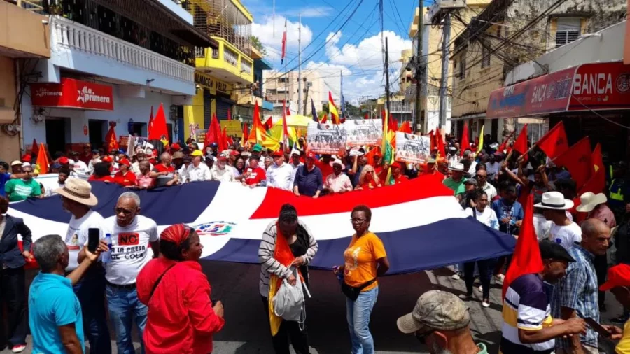 marcha pacifica por 60 aniversario de la revolución de abril marcha pacifica por 60 aniversario de la revolución de abril