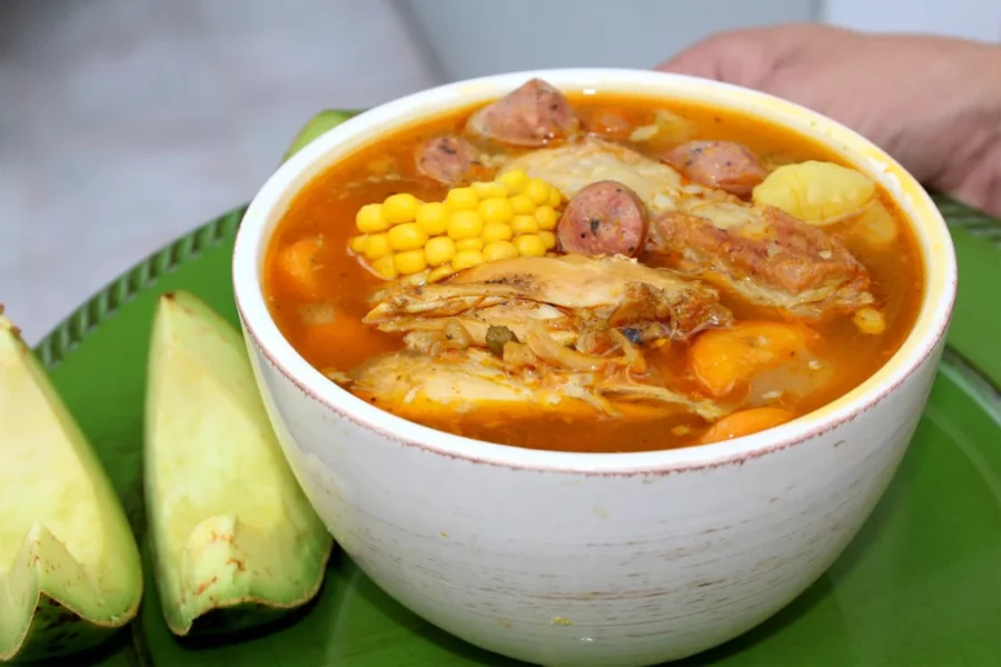 ¿Cómo los dominicanos adaptan comidas extranjeras? el arte de ‘aplatanar’ los sabores