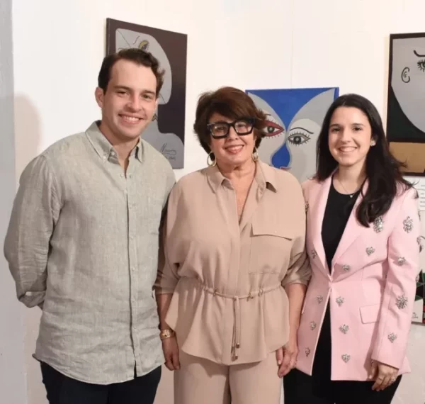 Luciano Hernández, Nicolette Padilla y  Paulina Rodríguez.