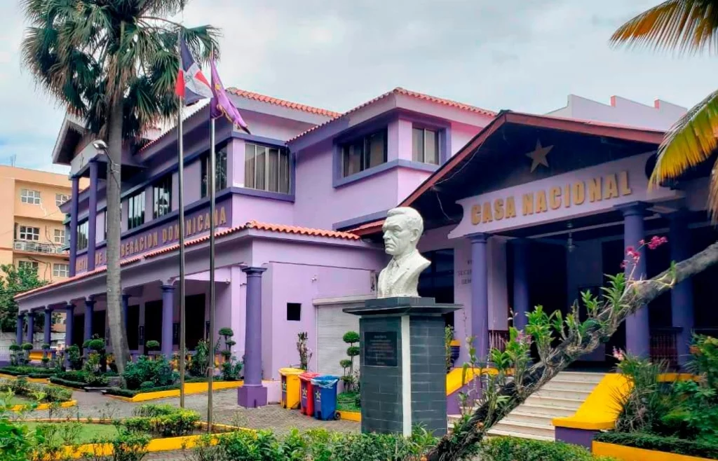 La Casa Nacional del PLD fue el epicentro de la vida política durante los 16 años de gobierno ininterrumpido del partido.