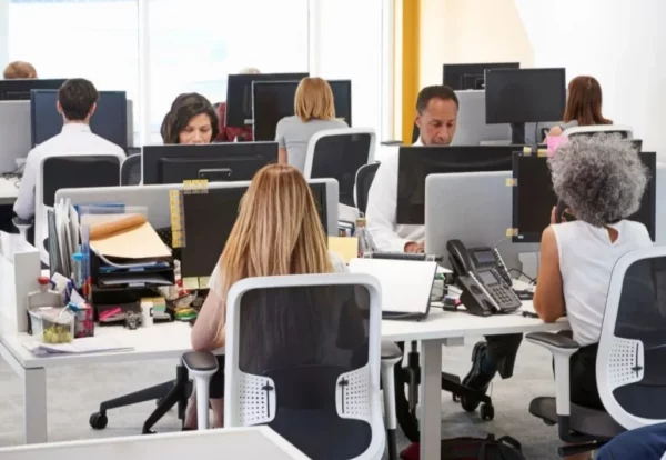 La  tasa de desocupación bajó 0.2 puntos porcentuales en el primer trimestre de este año, según informe del Banco Central.