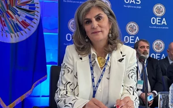 Laura Gil ocupa el segundo cargo más alto del organismo.