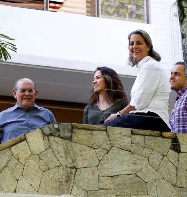 Los cinco antichavistas se encuentran en Estados Unidos.