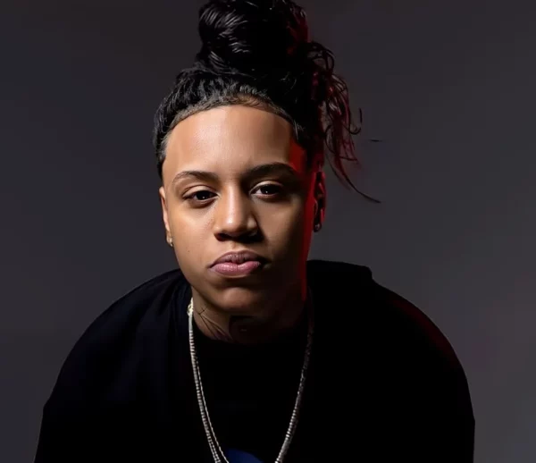 Con este lanzamiento July Queen busca un espacio musical.