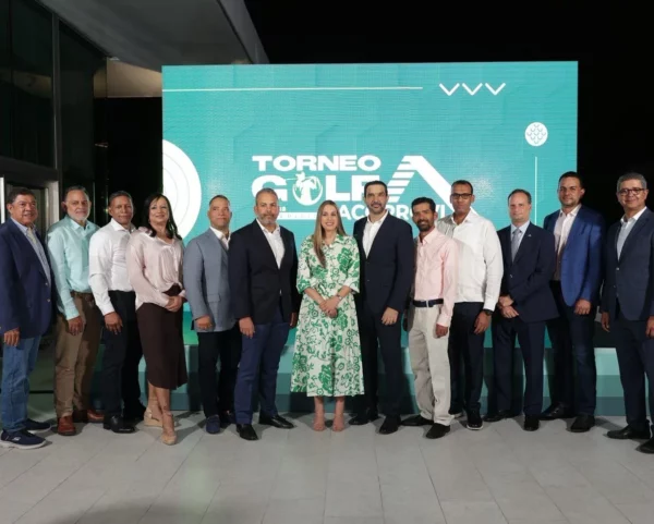 Miembros de la Junta Directiva de Acoprovi.