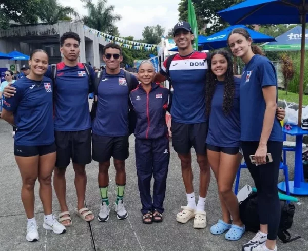 Atletas dominicanos ganadores de medallas en Medellín.