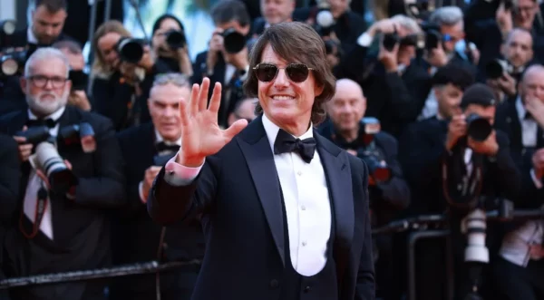Tom Cruise fue ovacionado cuando apareció en Cannes.