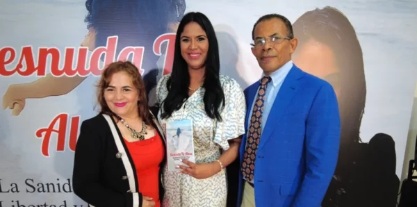 Jeannette Rodríguez Alcántara, Mabel Valenzuela y Teófilo Alcántara.