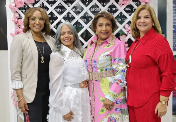 Nancy Amancio, Sobeida Bautista, Elizabeth de Castro y Xiomara De Cruz.