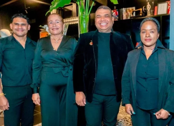 José Alberto Vásquez, Carmen Molina, Rafael Rivero y Paola Núñez.