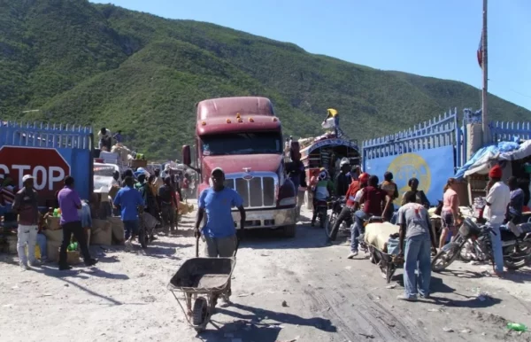 Jimaní es la distancia más corta entre República Dominicana y la capital Puerto Príncipe.  AGENCIA FOTO