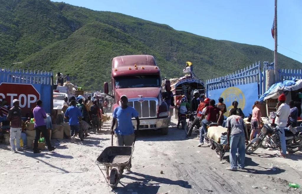 Jimaní es la distancia más corta entre República Dominicana y la capital Puerto Príncipe. AGENCIA FOTO