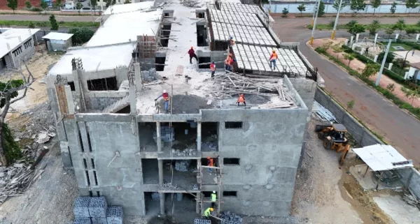 Roberto Herrera expresó que 1,345 planteles serían intervenidos.