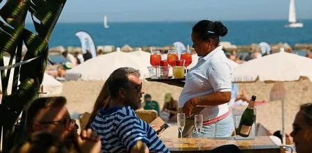 El sector turismo recibió un aumento en el salario mínimo. Fuente externa