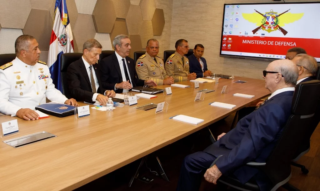 Momentos en que el Jefe de Estado exponía algunos de los temas de la agenda. Fuente externa.
