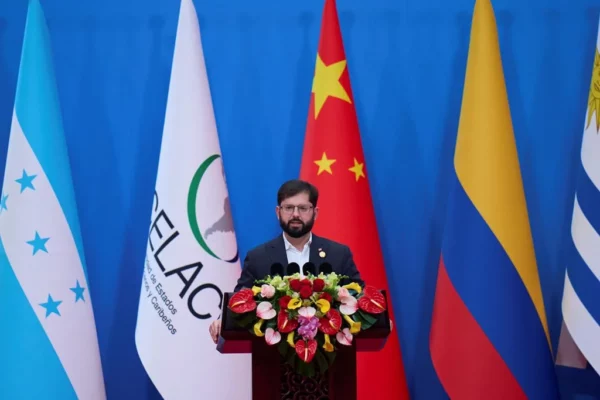 El presidente  Gabriel Boric está de gira en China.