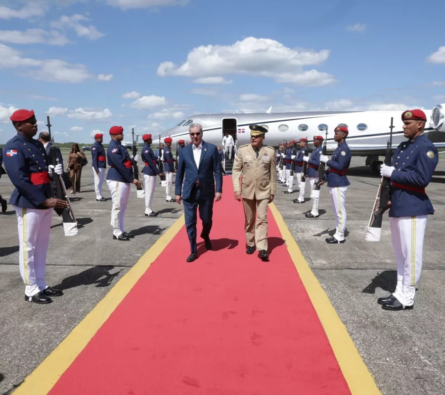 Abinader regresa al país este jueves.
