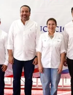 Alberto Rodríguez, de Inefi, y Carolina. Mejía, alcaldesa. Fuente externa
