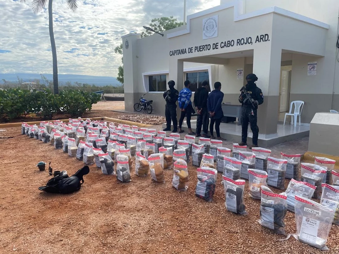 Alijo ocupado en costas de Pedernales